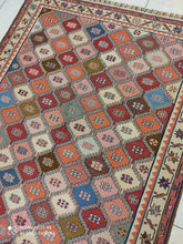 Charger l'image dans la galerie, Kilim Ghachghai tissé main n°19740_192×125