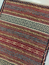 Charger l'image dans la galerie, Kilim Ghachghai fait main n°19653_90×60