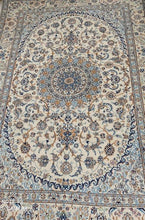 Charger l'image dans la galerie, GRAND TAPIS Nain Chichla fait main n°18844_300×200