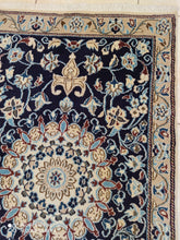 Charger l'image dans la galerie, Tapis Nain fait main n°3100_137×87