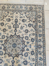 Charger l'image dans la galerie, Tapis Nain fait main n°11824_200×132