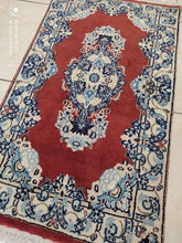 Charger l'image dans la galerie, Tapis Nain fait main n°17488_100×58
