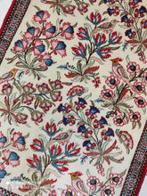 Charger l'image dans la galerie, Tapis Ispahan fait main n°12864_107×72