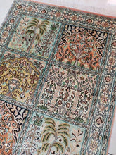Charger l'image dans la galerie, Tapis Cachemire soie noué main n°410_128×79