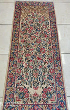 Charger l'image dans la galerie, Tapis Kerman Ravar fait main n°1364_155×62