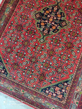 Charger l'image dans la galerie, Tapis Hosseinabad tissé main n°17369_156×107