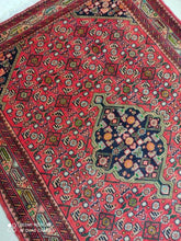 Charger l'image dans la galerie, Tapis Hosseinabad tissé main n°17369_156×107