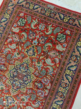 Charger l'image dans la galerie, Tapis Antique Ghom noué main n°18930_157×103