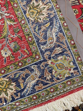 Charger l'image dans la galerie, Tapis Ghom noué main n°17903_160×105