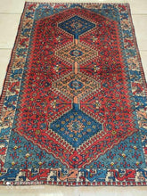 Charger l'image dans la galerie, Tapis Antique Yalameh noué main n°17974_160×107