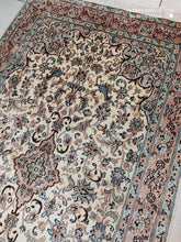 Charger l'image dans la galerie, Tapis Cachemire soie noué main n°62_162×92