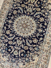 Charger l'image dans la galerie, Tapis Nain fait main n°13476_252×158