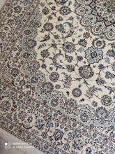 Charger l'image dans la galerie, GRAND Tapis Nain Chichla Habibian tissé main n°18386_354×254