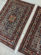 Charger l'image dans la galerie, Paire de Tapis Moud tissé main n°19078/19060_88×60