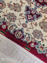 Charger l'image dans la galerie, Tapis Ispahan fait main n°11774_91×74