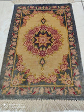 Charger l'image dans la galerie, Tapis Ghom soie noué main n°12301_41×27