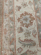 Charger l'image dans la galerie, TAPIS TCHOUBI fait main n°400_266×170