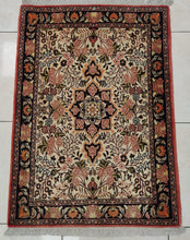 Charger l'image dans la galerie, Tapis Antique Bidjard noué main n°15417_105×76