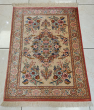 Charger l'image dans la galerie, Tapis Ghom soie fait main n°12359_81×60