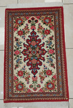 Charger l'image dans la galerie, Paire 2 tapis Ghom fait main n°19431_90×60