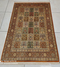Charger l'image dans la galerie, TAPIS Ghom soie noué main n°19759_120×76