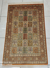 Charger l'image dans la galerie, TAPIS Ghom soie noué main n°19759_120×76