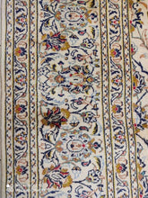 Charger l'image dans la galerie, GRAND Tapis Kachan fait main n°14331_352×246