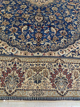 Charger l'image dans la galerie, Grand Tapis Nain fait main n°19218_350×247