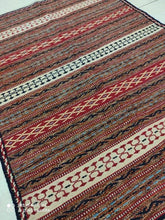 Charger l'image dans la galerie, Kilim Ghachghai fait main n°19685_142×104