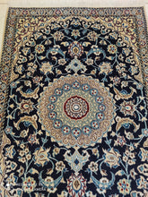 Charger l'image dans la galerie, Tapis Nain noué main n°18521_130×86