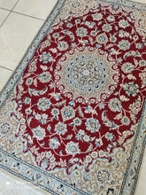Charger l'image dans la galerie, Tapis Nain fait main n°19566_140×88