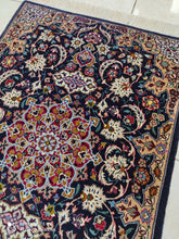 Charger l'image dans la galerie, Tapis Ispahan fait main n°14278_103×71