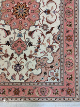 Charger l'image dans la galerie, Tapis Tabriz fait main n°15327_153×103