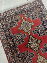 Charger l'image dans la galerie, Tapis Kurdistan tissé main n°115_115×75