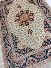 Charger l'image dans la galerie, Tapis Ghom soie noué main n°16933_123×80