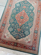 Charger l'image dans la galerie, Tapis Ghom soie tissé main n°18190_123×80
