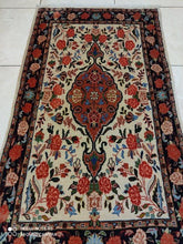 Charger l'image dans la galerie, Tapis Bidjard tissé main n°13983_125×73