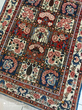 Charger l'image dans la galerie, Tapis Bakhtiar tissé main n°12911_130×100