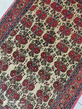 Charger l'image dans la galerie, Tapis Bidjard tissé main n°19332_137×93