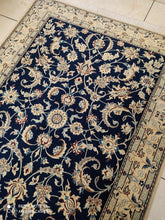 Charger l'image dans la galerie, Tapis Nain fait main n°19192_138×101