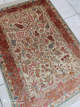 Charger l'image dans la galerie, Tapis Ghom soie tissé main n°18229_144×100