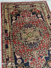 Charger l'image dans la galerie, Tapis Bidjard tissé main n°352_144×98