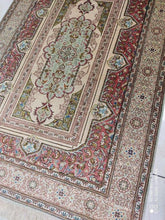Charger l'image dans la galerie, Tapis Ghom soie tissé main n°16478_145×100