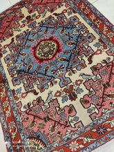 Charger l'image dans la galerie, Tapis Tafrech noué main n°17145_148×110