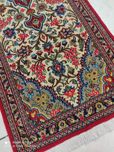 Charger l'image dans la galerie, Tapis Ghom tissé main n°17205_150×55