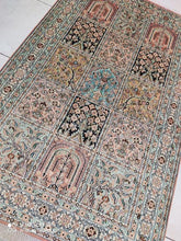 Charger l'image dans la galerie, Tapis Cachemire soie noué main n°64_152×96