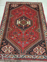 Charger l'image dans la galerie, Tapis Ghachghai noué main n°10164_155×106