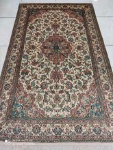 Charger l'image dans la galerie, Tapis Cachemire soie noué main n°58_155×94