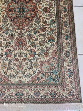 Charger l'image dans la galerie, Tapis Cachemire soie noué main n°58_155×94