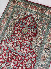 Charger l'image dans la galerie, Tapis Cachemire soie noué main n°100_155×95